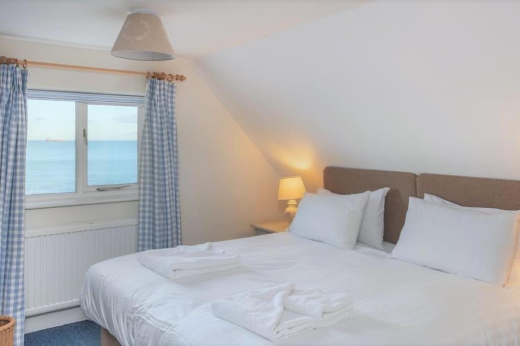 The Old Boat House, Seaview - Seafront Three Bedroom Cottage With Separate Two Bedroom Annexe Dış mekan fotoğraf